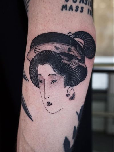 Today's favorite tattoo by Haku #Haku #favoritetattoos #favorite #besttattoos #tattooideas #newtattoo #tattooinspiration #cooltattoos #tattoodoapp #blackandgrey #portrait #geisha #japanese #flower #floral #arm