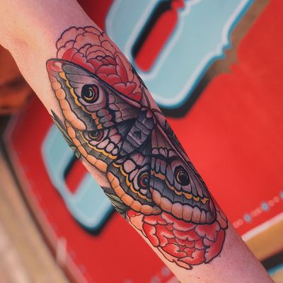 Tattoo by Jaylind Hamilton #JaylindHamilton #jaybaby #japanese #neotraditional #japanesetattoo #illustrative #qpocttt #moth #peony #nature #flower #floral #arm #wings