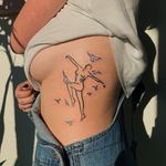 Illustrative tattoo by Ori Vishnia #OriVishnia #coverupsagainstabuse #coveruptattoos #coverup #tattoocommunity #tattooartist #body #birds #freedom #dance #side #ribs #illustrative