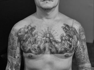 Chest tattoo by Josh Lin #JoshLin #tattooartist #tattoodo #tattoodoapp #awesometattoo #besttattoo #blackandgrey #lastsupper #realism #realistic #jesus #saints #christian #religious #chestpiece #chest