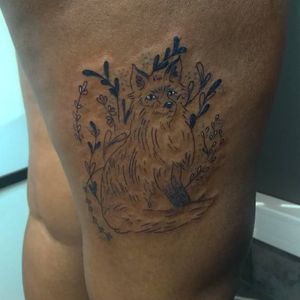 Illustrative tattoo by Katie Mcpayne #KatieMcpayne #illustrative #linework #queertattooer #vegantattoo #colortattoo #fineline #fox #animal #flower #floral #plant #leg