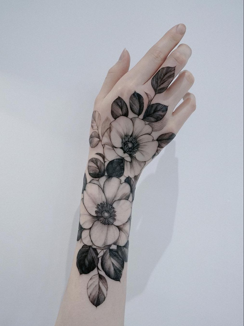 Tattoo uploaded by Tattoodo • Hand tattoo by Zihwa #Zihwa ...