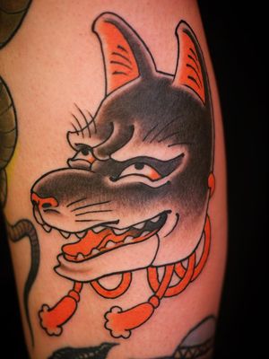 Japanese tattoo by Mutsuo #Mutsuo #japanesetattoo #japanese #irezumi #color #kitsune #fox #mask #leg