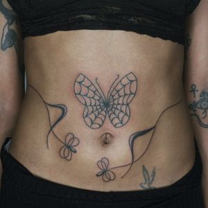 Illustrative tattoo by Jessica Rubbish #JessicaRubbish #coverupsagainstabuse #coveruptattoos #coverup #tattoocommunity #tattooartist #illustrative #flower #floral #butterfly #spiderweb #stomach