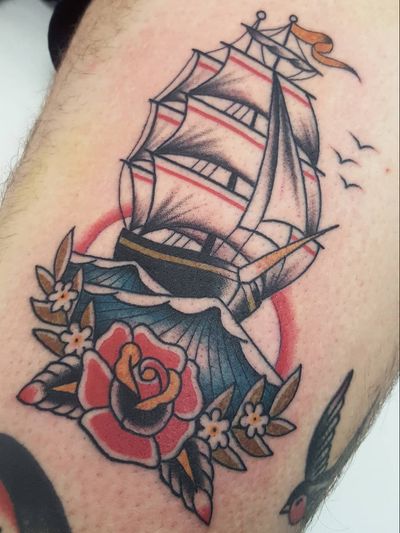 Ship tattoo by Nikko Barber aka nikkotattooer #NikkoBarber #Nikkotattooer #Berlintattoo #tattooBerlin #traditional #AmericanTraditional #color #oldschool #ship #ocean #waves #rose #sailor