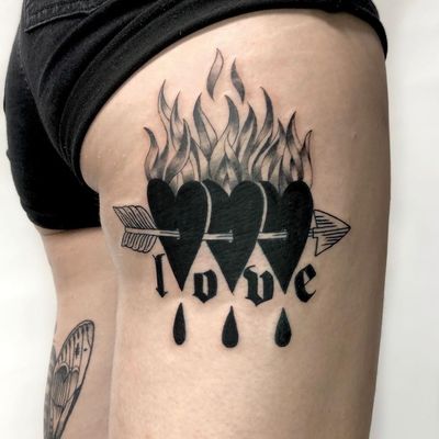 Heart tattoo by Jenny MY Dubet #JennyMYDubet #hearttatotos #hearttattoo #hearts #heart #love #blackandgrey #arrow #oldenglish #blood #fire #leg