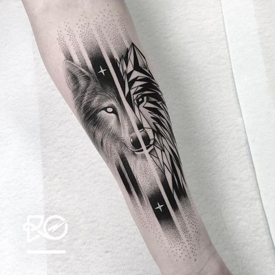 Wolf tattoo by Robert Pavez #RobertPavez #wolftattoo #wolftattoos #wolf #animal #nature #wolves #illustrative #cubist #geometric #stars #linework #dotwork #illustrativewolftattoo #arm