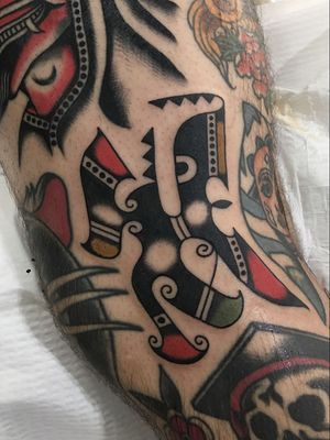 Traditional tattoo by Enrico Grosso aka Henry Big #EnricoGrosso #HenryBig #traditional #americantraditional #trad #traditionaltattoo #color #tribal #neotribal #color #dots
