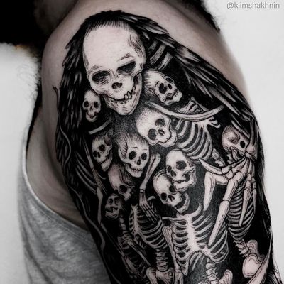 Horror tattoo by Klim Shakhnin #KlimShakhnin #horrortattoos #horrortattoo #horror #darkart #evil #demon #darkness #death #skeleton #skulls #hell #blackwork #illustrative #armtattoo