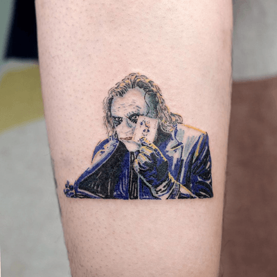 Joker tattoo by Lit of Studio by Sol #Lit #StudiobySol #Seoul #Seoultattooartist #Koreantattooartist #Korea #batman #joker #heathledger #movietattoo #color #portrait #leg