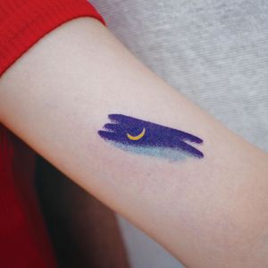 Moon tattoo by Lit of Studio by Sol #Lit #StudiobySol #Seoul #Seoultattooartist #Koreantattooartist #Korea #moon #cloud #color #arm