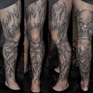 Dark art tattoo by Paul Booth #PaulBooth #LastRites #BoothGallery #biomechanical #darkart #surrealism #blackandgrey #occult #esoteric #horror #surreal