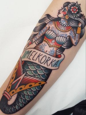 Traditional tattoo by Nikko Barber of Berlin Ink Tattooing - Tattooed Travels: Berlin, Germany #Berlin #BerlinInk #BerlinInkTattooing #NikkoTattooer #NikkoBarber #mermaid #banner #tattooedtattoo #pinup #traditional