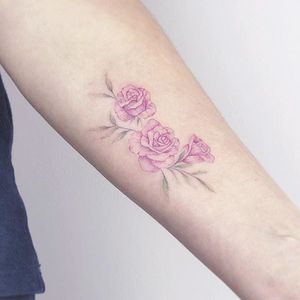 Rose tattoo by Eva Edelstein #EvaEdelstein #paris #france #paristattoo #paristattooartist #paristattooshop