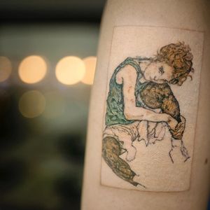 Egon Schiele tattoo by Tattooist EQ #TattooistEq #finearttattoos #arthistory #EgonSchiele #portrait #drawing #painting #illustrative #watercolor #lady #portrait #expressionism