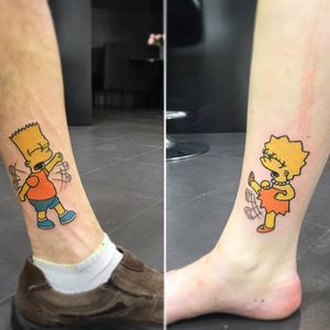 Simpsons sibling tattoo by Samantha Ross #SamanthaRoss #sistertattoos #sisters #sistertattooidea #familytattoo #siblingtattoo #matchingtattoo #bfftattoo #brotherandsistertattoo #broandsis #simpsons #cartoon #tvshow