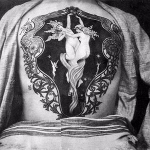 Tattoo by tattoo artist Sutherland Macdonald #SutherlandMacdonald #Britishtattooartist #vintagetattoo #tattoohistory #tattooculture #traditionaltattoo 