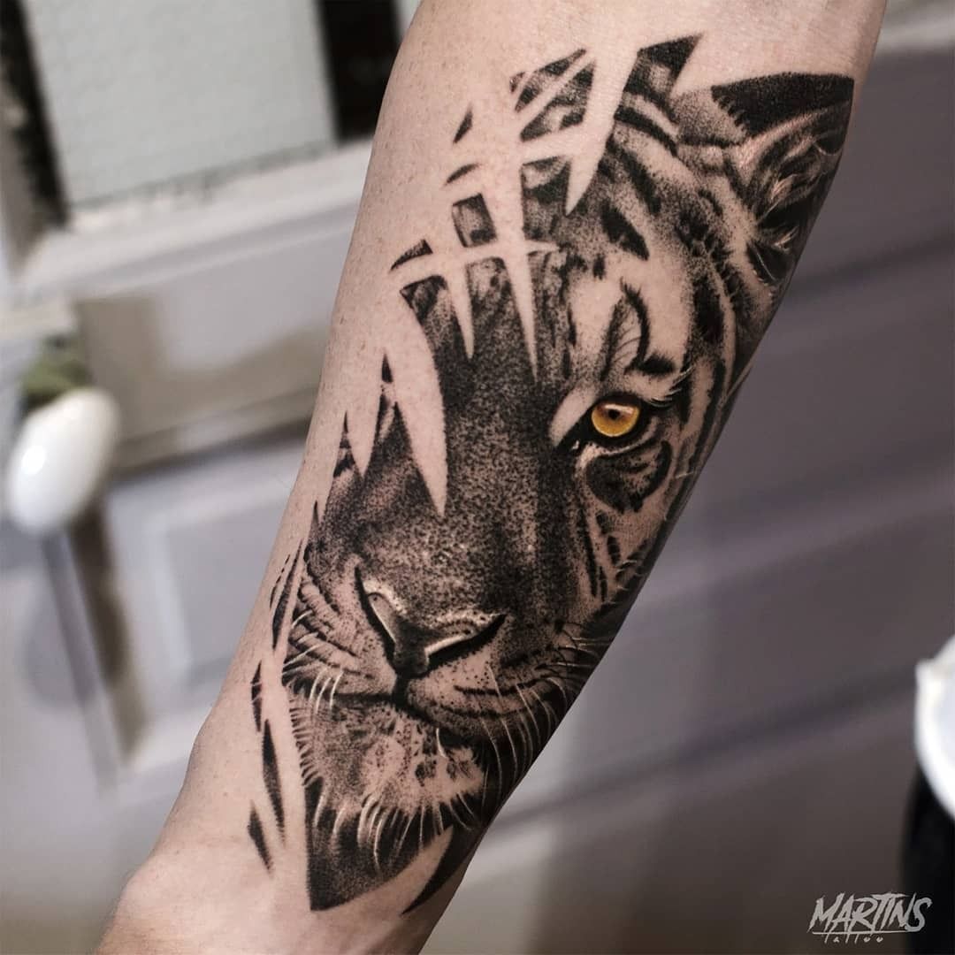 Roaring Tiger Temporary Tattoo – TattooIcon