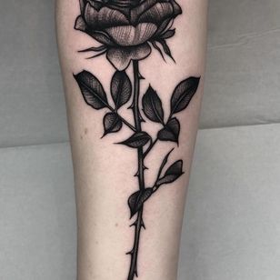 Rose tattoo by Tine De Fiore #TineDeFiore #rosetattoo #rosetattoos #rosetattooidea #rose #roses #flower #floral #petals #plant #nature #bloom 