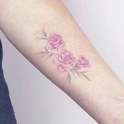 Rose tattoo by Eva Edelstein #EvaEdelstein #paris #france #paristattoo #paristattooartist #paristattooshop