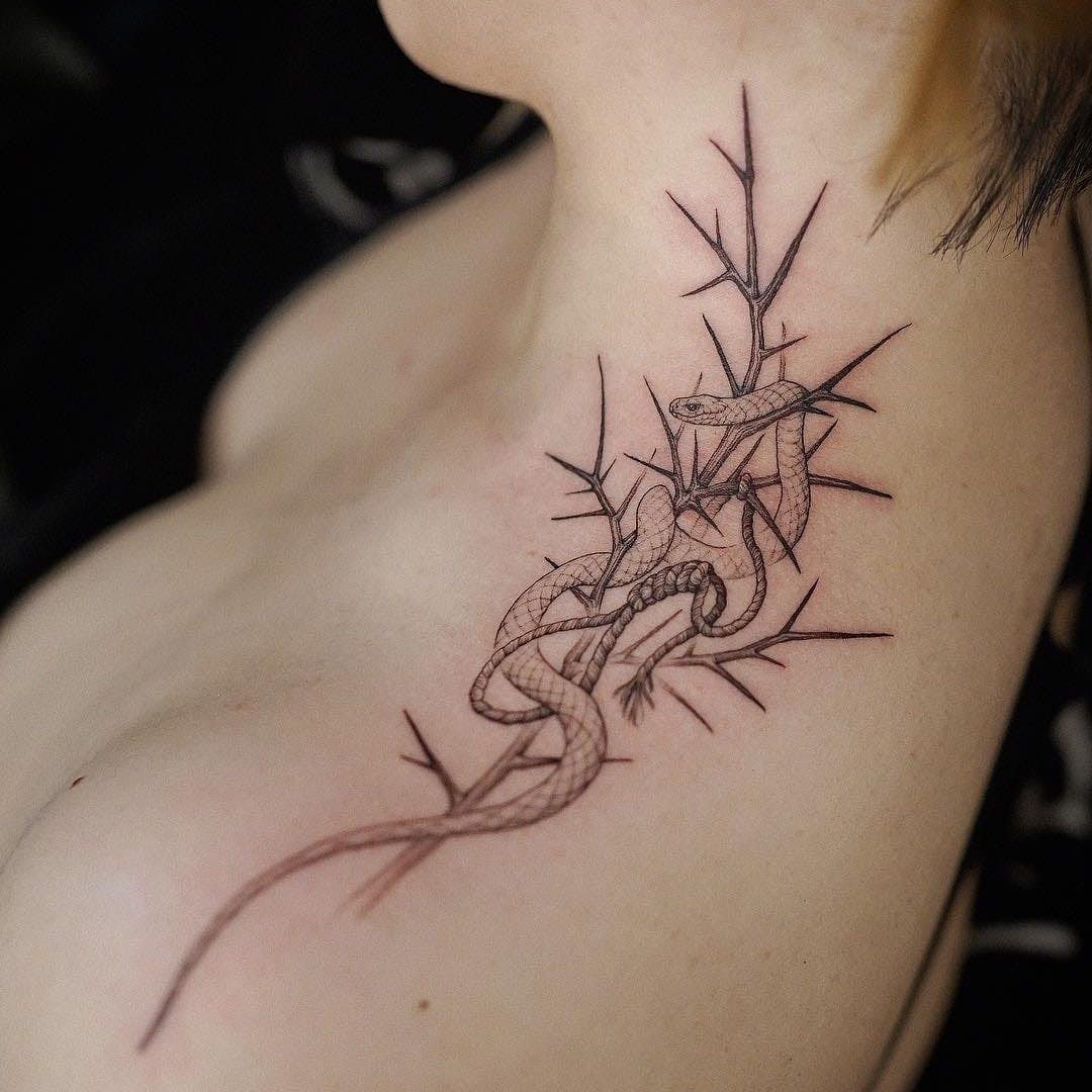 Crown of Thorns tattoo  Looks estilosos Tatuagens Correntes