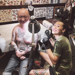 Cathy of Star Crossed Tattoo in Hong Kong tattooing me #MissCathyTattoo #StarCrossedTattoo #HongKongtattooshop #HongKong 