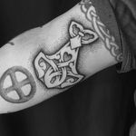Mjölnir tattoo aka The Hammer of Thor tattoo by Patricia Campos #PatriciaCampos #Mjölnir #hammerofthor #vikingtattoo #viking #norse #norsemythology #norsesymbols #symbols