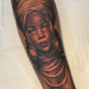 Portrait tattoo by Danger Dave Ink #DangerDaveInk #portrait #ladyhead #Africa #jewelry #woman #tattoosondarkskin #darkskintattoos