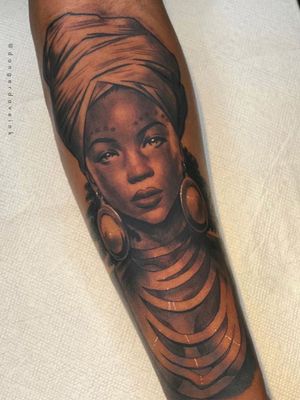 Portrait tattoo by Danger Dave Ink #DangerDaveInk #portrait #ladyhead #Africa #jewelry #woman #tattoosondarkskin #darkskintattoos