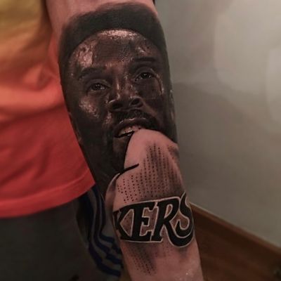 Kobe Bryant tattoo by Ganga Tattoo #Ganga #GangaTattoo #kobebryanttattoo #kobebryant #Lakers #24 #basketball #sports #memorialtattoo