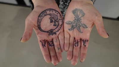 Esoteric hand tattoo by Ant the Elder #AnttheElder #Esoteric #Esoterictattoo #Esoterictattoos #alchemytattoo #alchemytattoos #sigil #occult #handtattoo #palmtattoo #ouroboros #darkart