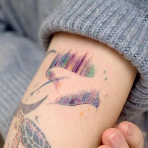Illustrative watercolor tattoo by Ovenlee #Ovenlee #OvenleeTattoo #StudioBySol #watercolor #illustrative #colorpencil #sketch #cute #auroraborealis #northernlights #stars #nature #sky #sparkle #rainbow #color