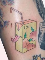 Peach tattoo by Brindi #Brindi #peaach #peachtattoo #juicebox #funny #yokai #fruit #food #japanesetattoos #japanese #irezumi #japanesemythology #mythology 