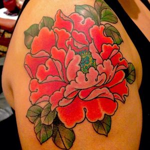 Peony tattoo by Chris Nunez #ChrisNunez #peony #peonytattoo #flowertattoo #floraltattoo #japanesetattoo
