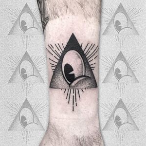 All seeing eye tattoo by Sebastien Gee #SebastienGee #allseeingeye #allseeingeyetattoo #eye #eyetattoo #eyeball 