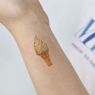 Small ice cream tattoo by Pureum tattoo #pureumtattoo #pureum #icecream #dessert #cute