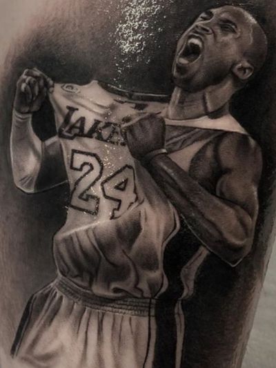 Kobe Bryant tattoo by Ash Lewis #AshLewis #kobebryanttattoo #kobebryant #Lakers #24 #basketball #sports #memorialtattoo