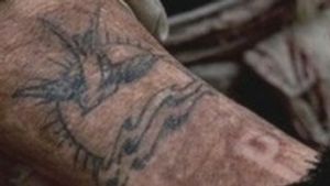 Jack Sparrow’s illustrative swallow and sun tattoo #iconicfilmtattoos #traditionaltattoos #nauticaltattoos #piratetattoos #authentictattoos #johnnydepp #jacksparrow #swallow