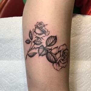 Illustrative tattoo by Alma Proenca #AlmaProenca #TwoHandsTattoo #Auckland #NewZealand #tattooapprentice #illustrativetattoo #rose #flower #floral
