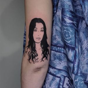 Cher tattoo by Lara aka 90sdolphintattoo #Lara #90sdolphintattoo #LaraThomsonEdwards #cher #music #portrait #lady
