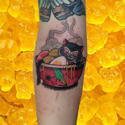 Ramen cat tattoo by Lara aka 90sdolphintattoo #Lara #90sdolphintattoo #LaraThomsonEdwards #Japanese #Japaneseinspired #ramen #food #flower #cat #kitty #noodles