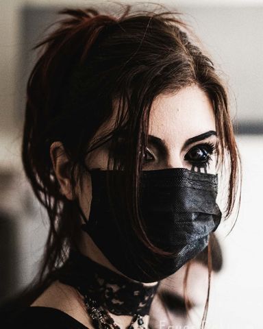 Tatuagem Nos Olhos Deixa Mulher Completamente Cega! Os Perigos Do Eyeball Tattoo
