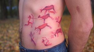 Illustrative tattoo by Aleksandr Tagunov aka tahunou #AleksandrTagunov #tahunou #illustrativetattoo #cavepainting #deer #hunters #bow #arrow #nature #history #side #ribs
