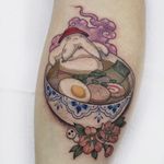 Radish spirit tattoo by Georgina Liliane #georginaliliane #radish #radishspirit #ramen #noodle #soup #kodama #flowers #yokai #spiritedaway #StudioGhibli #anime #manga #movie