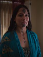 Stephanie Big Eagle Shows Off Her Tribe’s Facial Markings #stephaniebigeagle #indigenousart #handpoke #handpoketattoo #skindigenous #facetattoo #traditionaltattoo #tribetattoo