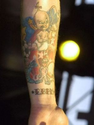 Billie Joe Armstrong’s smoking baby tattoo #GreenDay #bestrockstartattoos #punkrock #BillieJoeArmstrong