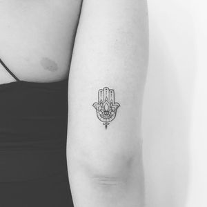 Hamsa tattoo by finelinetattooantwerpen #finelinetattooantwerpen #hamsatattoo #hamsa #eye #hamsahand #spiritual #handofgod #geometric #lotus