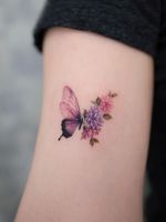 Watercolor tattoo by Donghwa of Studio by Sol #Donghwa #StudiobySol #Seoul #Koreanartist #Koreantattooartist #watercolor #fineline #detailed #color #nature #floral #butterfly 