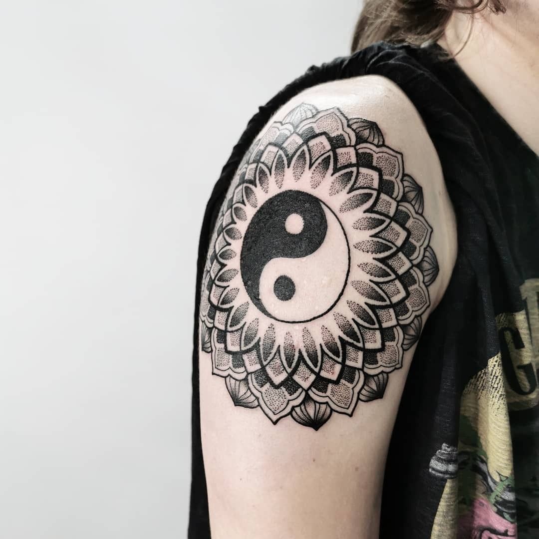 80 Yin Yang Tattoos To Embrace The Duality Of Life | Bored Panda