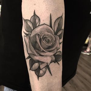 Rose tattoo by Lil Jeon #LilJeon #blackandgrey #realism #flower #floral #rose #arm